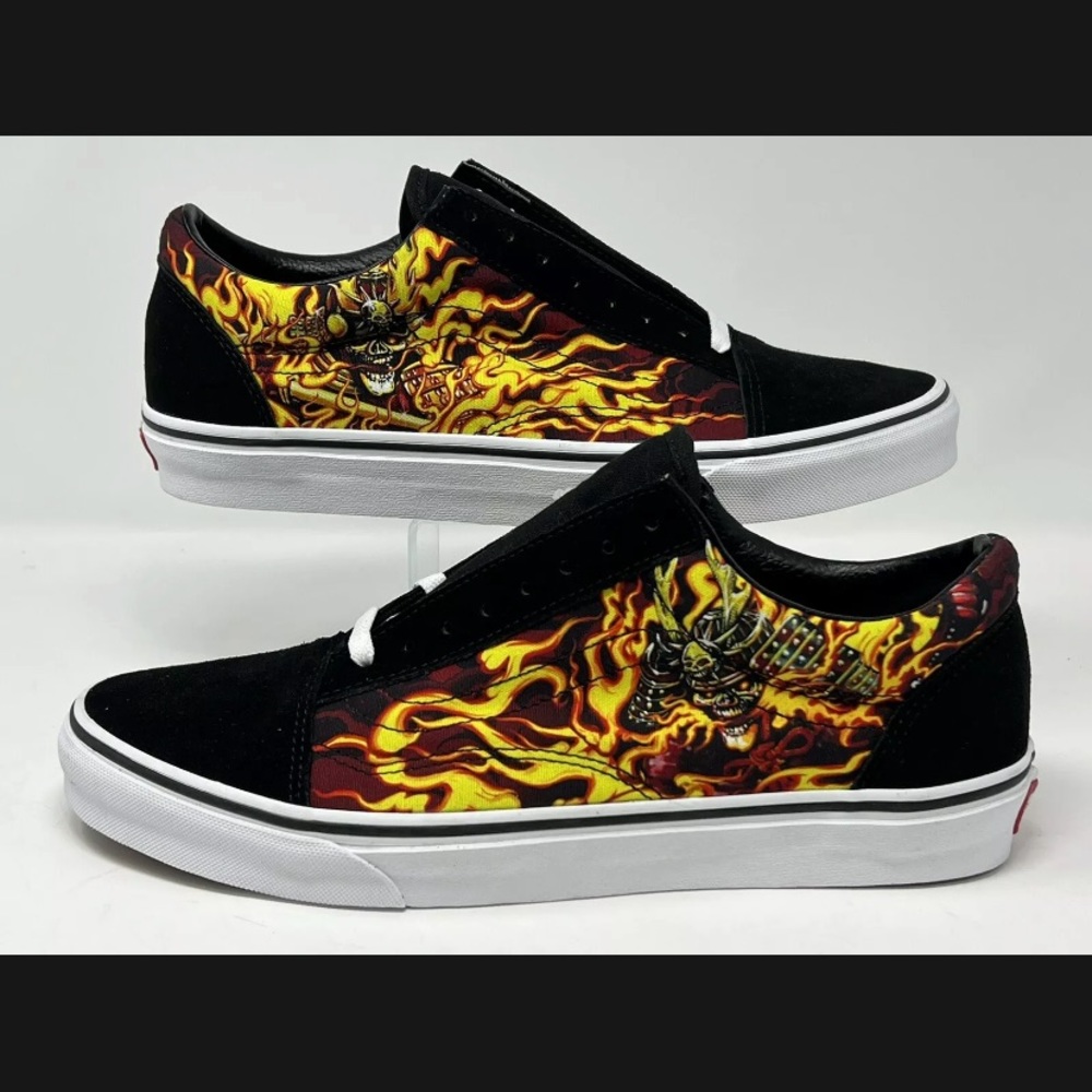 NWT New Vans Old Skool Samurai Flames 🔥 Shoes Size 9 - Picture 2 of 6